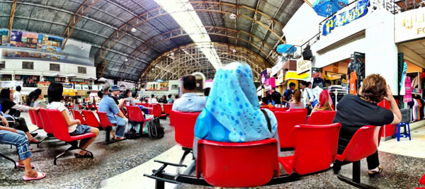 BANGKOK TRAIN STATION : PHOTO