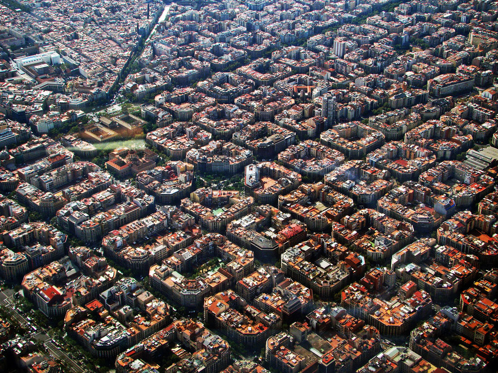 DESTINATION : Barcelona, Spain