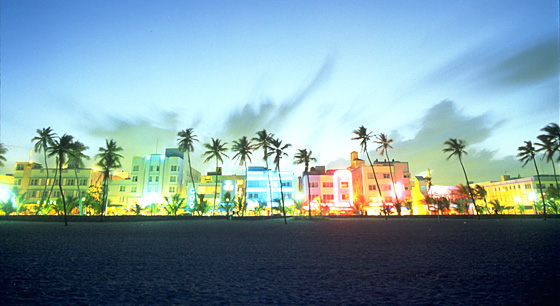 Travel to Ocean Drive of South Beach, Miami