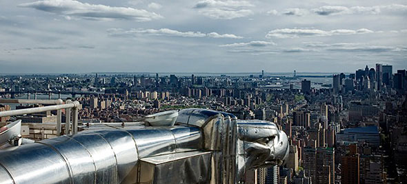 Vagabonding the top of the Chrysler Building