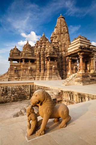 King and lion fight statue and Kandariya Mahadev temple in Goa, India