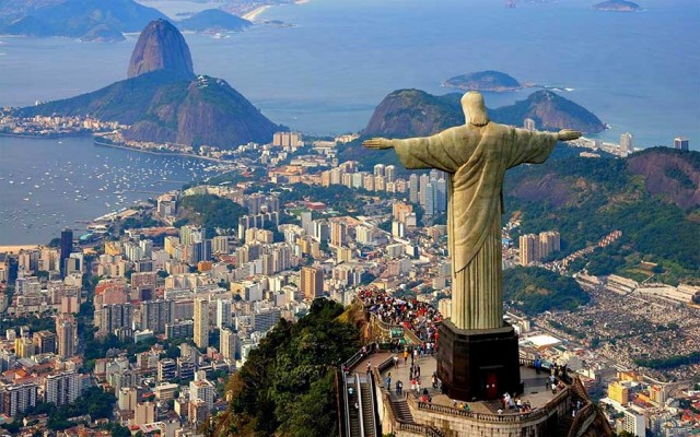 Most Dangerous Touristy Places to Live : Rio, Brazil
